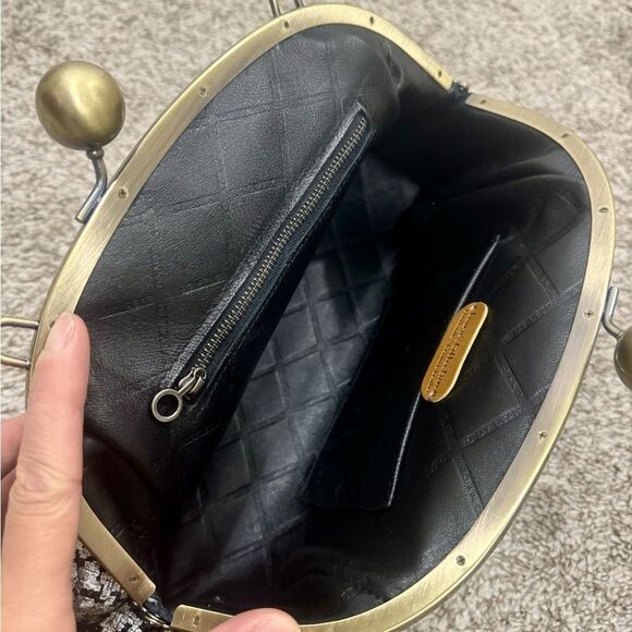 Iridescent Cowhide Leather Handmade Retro Style Kisslock Bag, Multi Use Style - Picture 14 of 17